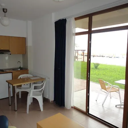 Blue Hotel Mamaia